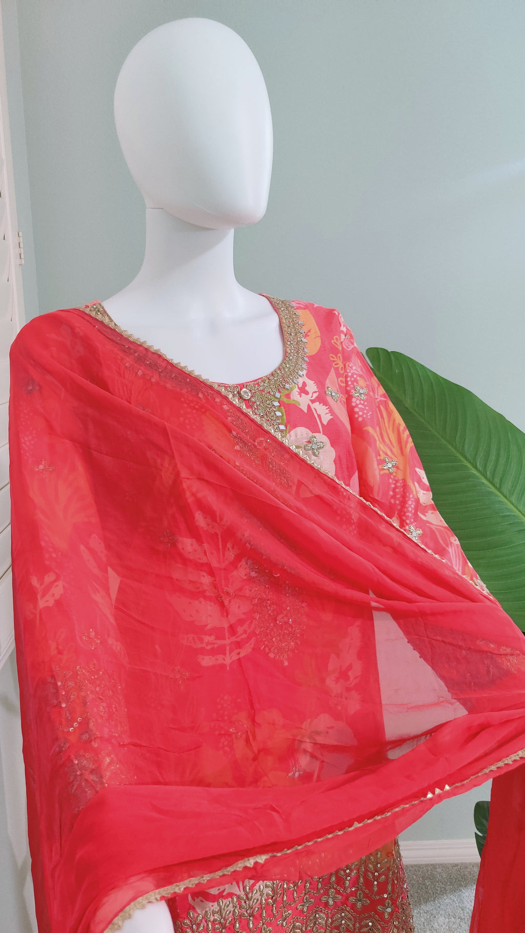 🤍Chinon Fabric Digital Printed Sharara Suit Set