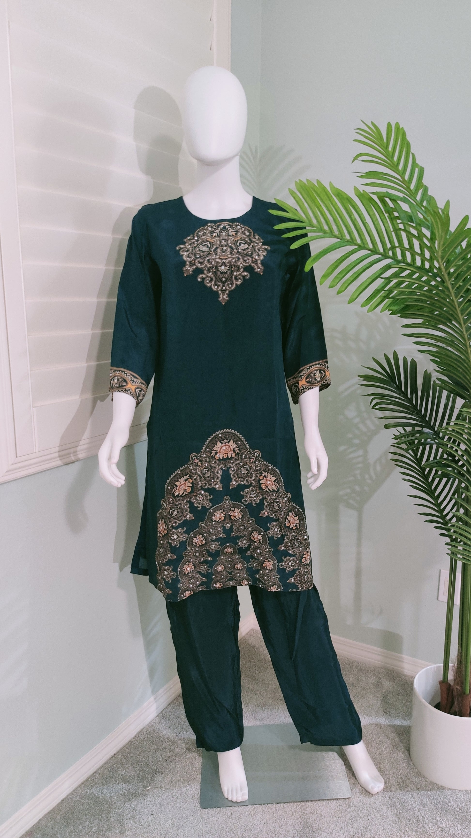 🌿 Regal Rust & Emerald Grace – Indo-Western Ensemble with Removable Jacket