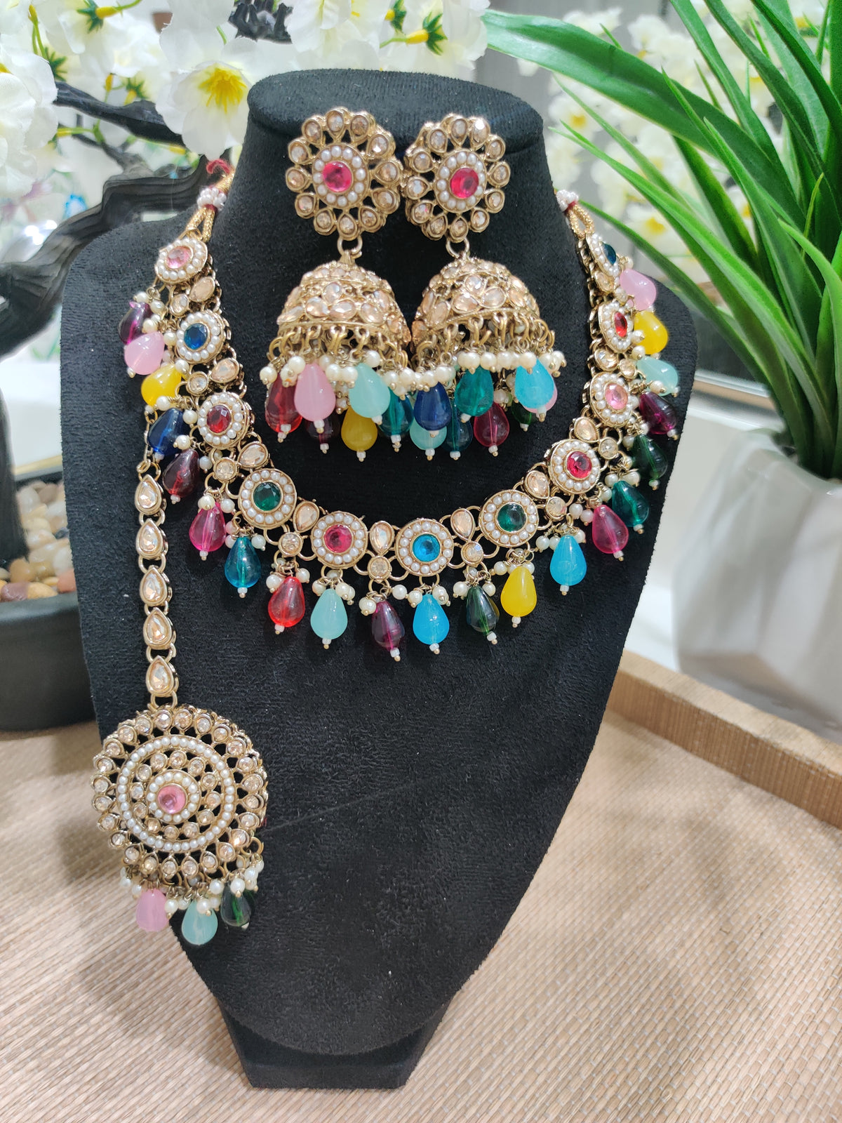 Multicolor Kundan Necklace Set