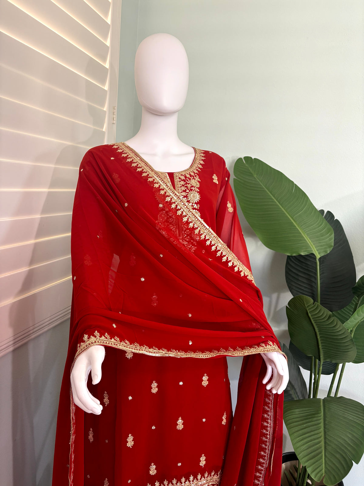 Zari Embroidered Skirt Kurta Set (Plus Size)