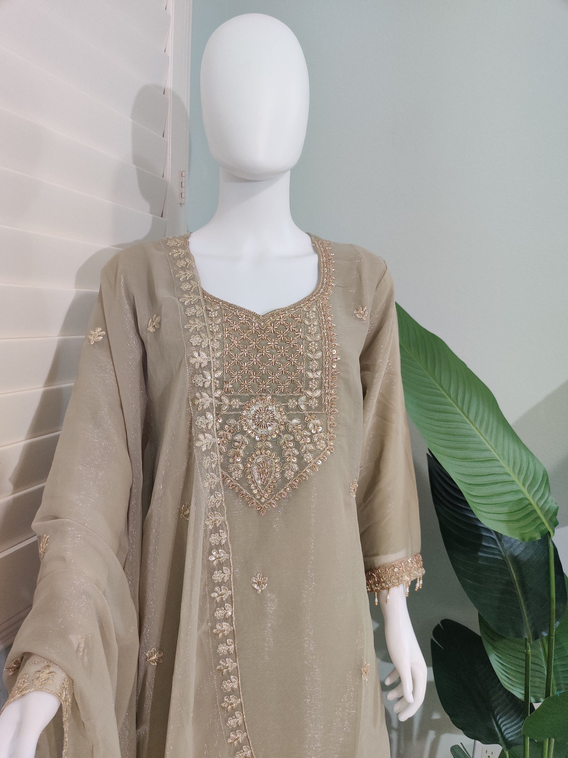 Pakistani Handwork Embroidered Plazzo Kurta Set