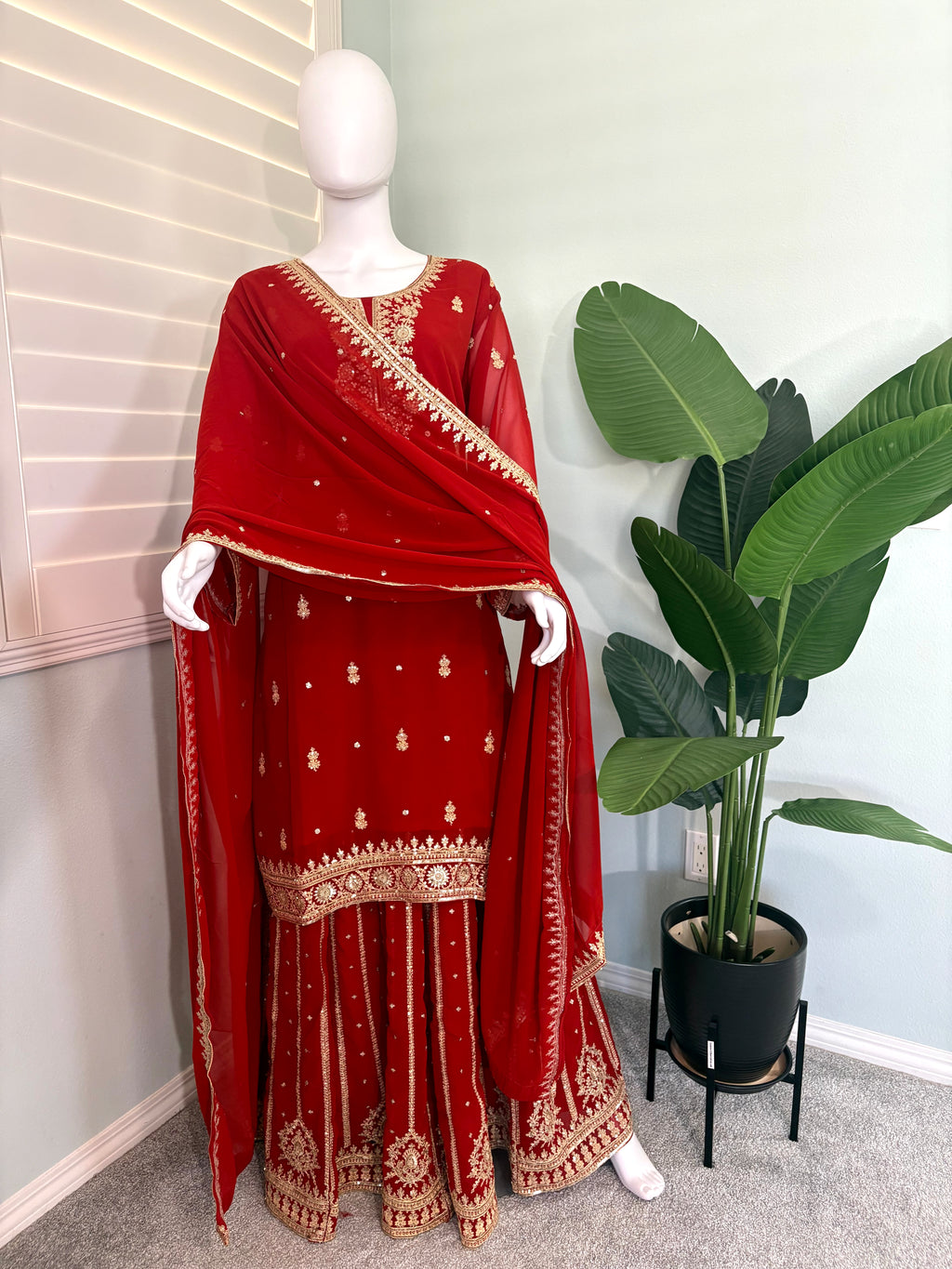 Zari Embroidered Skirt Kurta Set (Plus Size)