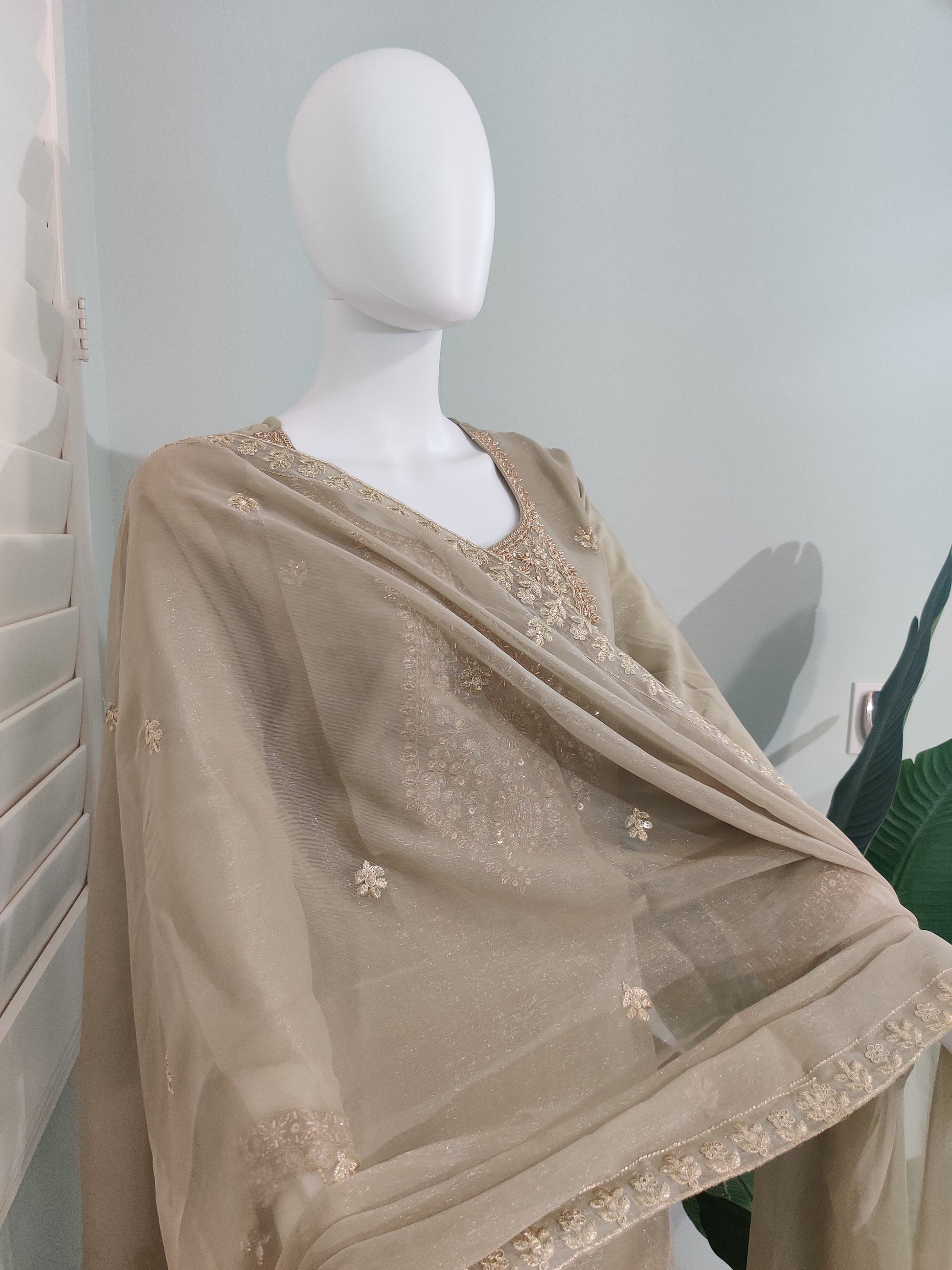 Pakistani Handwork Embroidered Plazzo Kurta Set