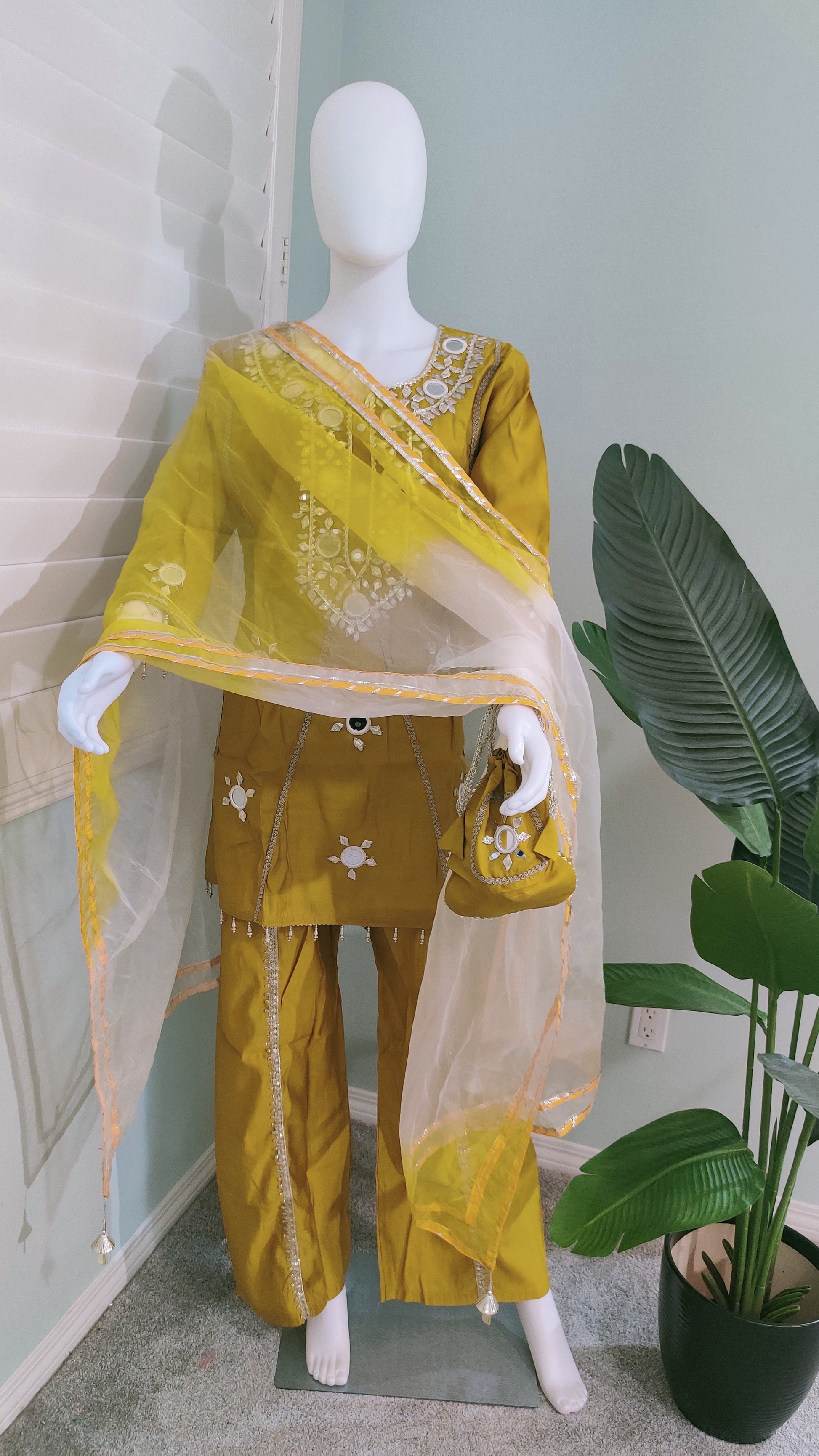 Radiance Kurta Set – Mustard & Lavender